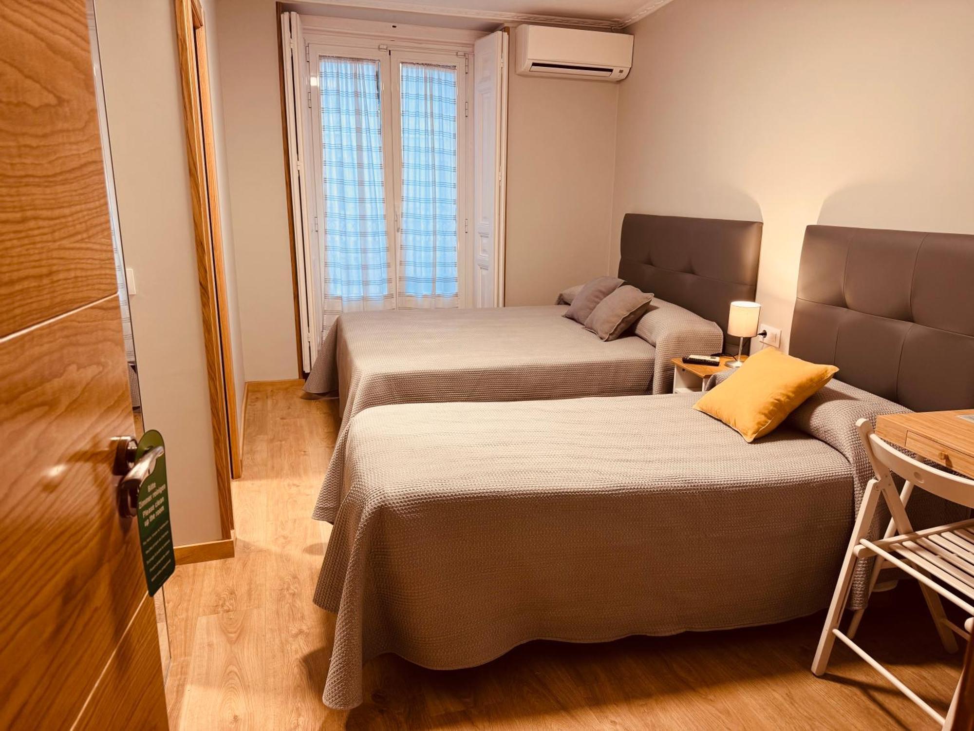 Hostal Patria Madrid — Photos 2